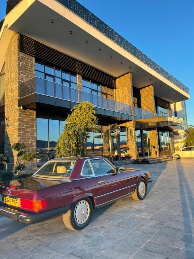 Deluxe Resort And Spa Koplik Exterior photo